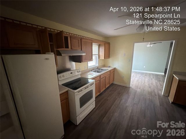 121 Spearpoint Lane 13, Statesville, NC 28625