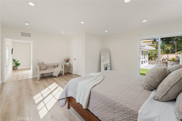 7272 W 90th Street, Los Angeles, CA 90045