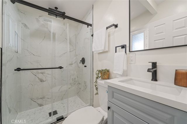 7272 W 90th Street, Los Angeles, CA 90045