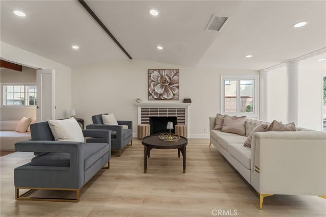 7272 W 90th Street, Los Angeles, CA 90045