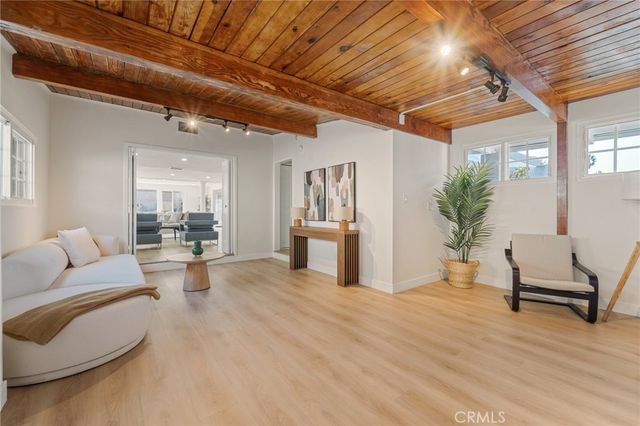 7272 W 90th Street, Los Angeles, CA 90045