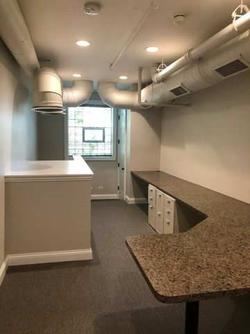 1727 N Burling Street, Chicago, IL 60614