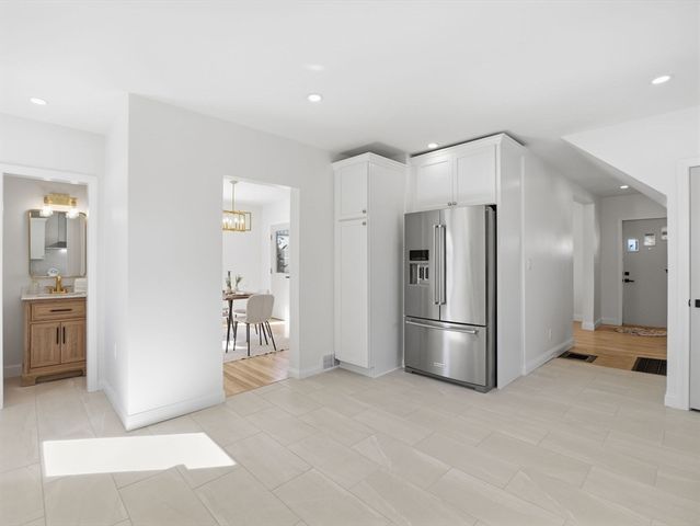 47 Hale St, Leominster, MA 01453