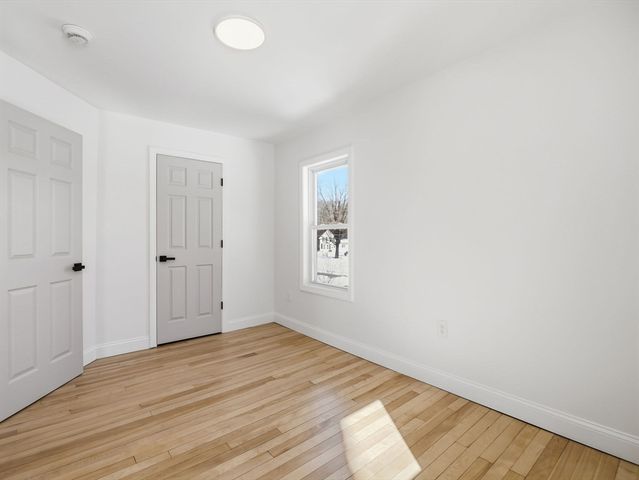 47 Hale St, Leominster, MA 01453