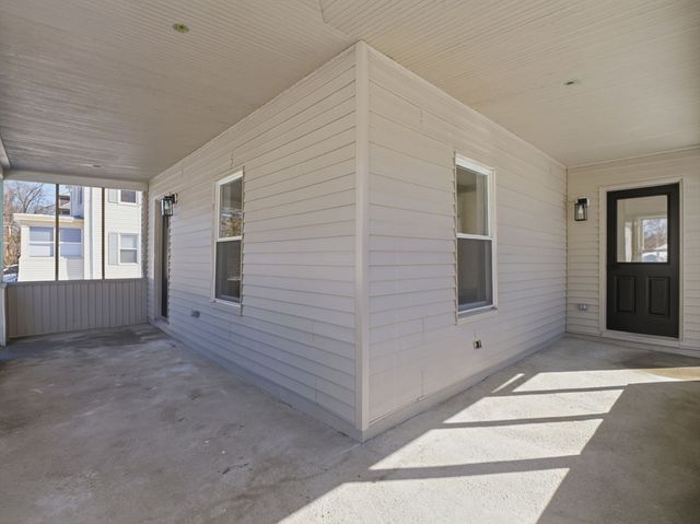 47 Hale St, Leominster, MA 01453