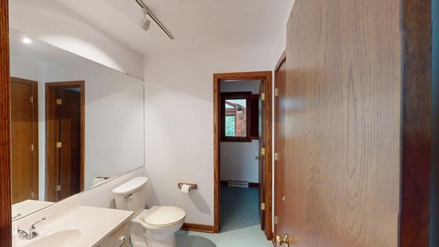 251 WOLF POINT Drive, Erie, PA 16505