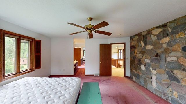 251 WOLF POINT Drive, Erie, PA 16505