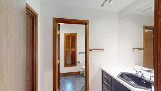 251 WOLF POINT Drive, Erie, PA 16505