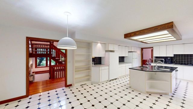 251 WOLF POINT Drive, Erie, PA 16505