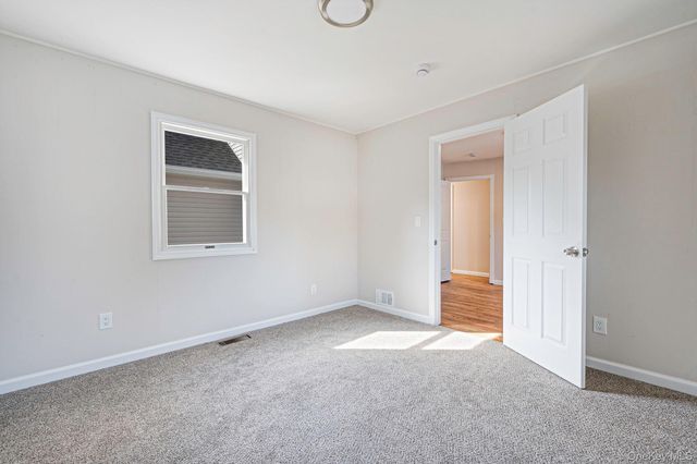 381 N Clinton Avenue, Lindenhurst, NY 11757