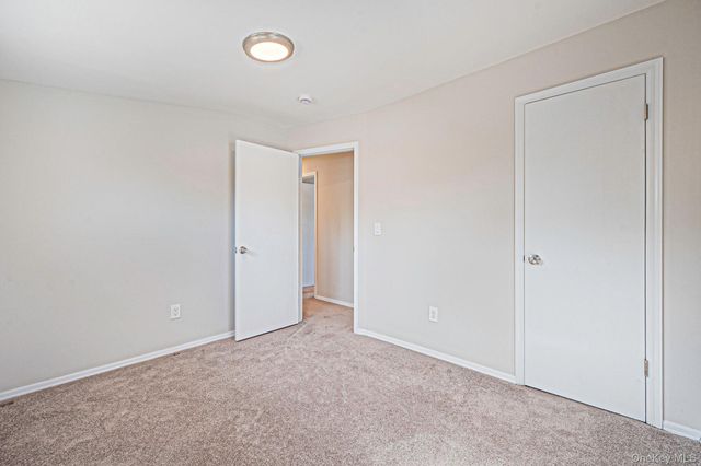 381 N Clinton Avenue, Lindenhurst, NY 11757