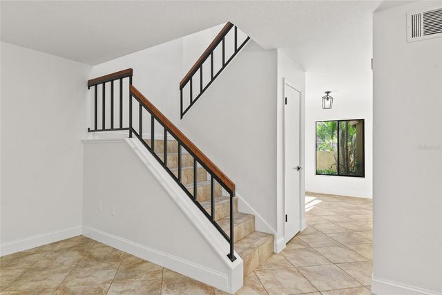 1933 SAINT ANDREWS PLACE 1933, Longwood, FL 32779