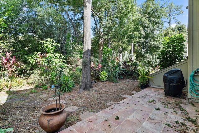 1933 SAINT ANDREWS PLACE 1933, Longwood, FL 32779