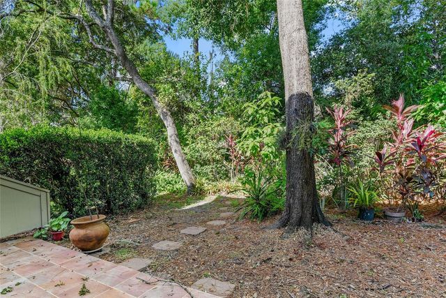 1933 SAINT ANDREWS PLACE 1933, Longwood, FL 32779