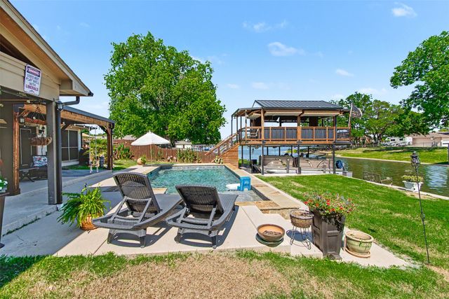 3801 Quail Run, Granbury, TX 76049