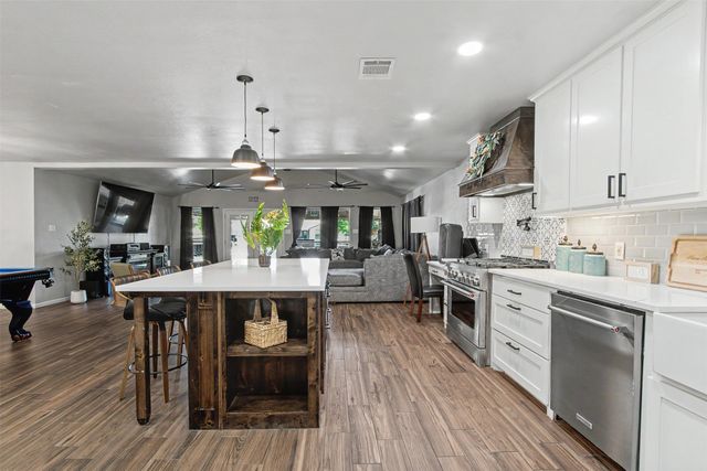 3801 Quail Run, Granbury, TX 76049
