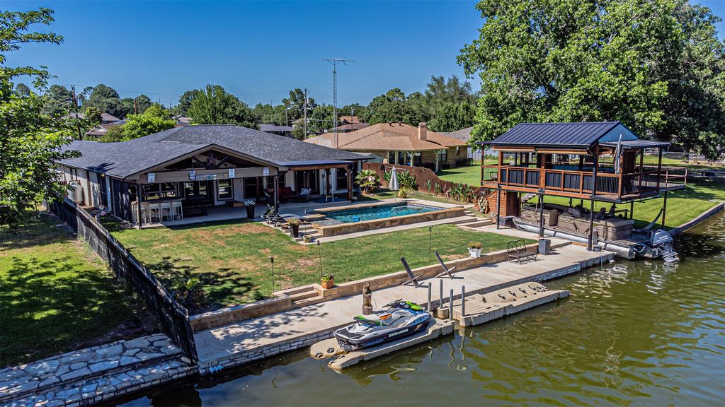 3801 Quail Run, Granbury, TX 76049
