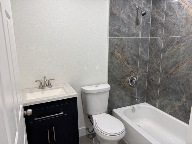 3319 12TH STREET COURT E, Bradenton, FL 34208