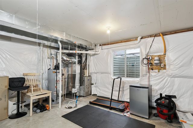 2812 NW 23rd Street, Ankeny, IA 50023