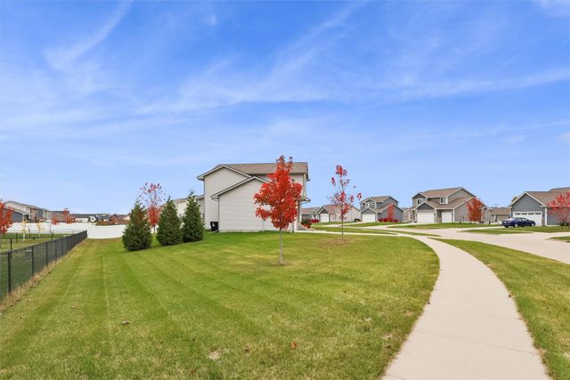 2812 NW 23rd Street, Ankeny, IA 50023