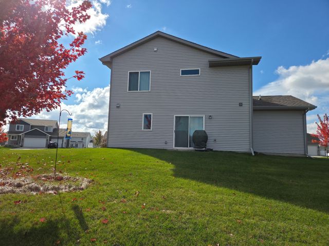 2812 NW 23rd Street, Ankeny, IA 50023