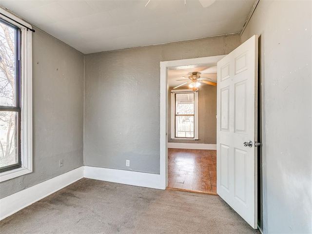 521 N 11th Street, Guthrie, OK 73044