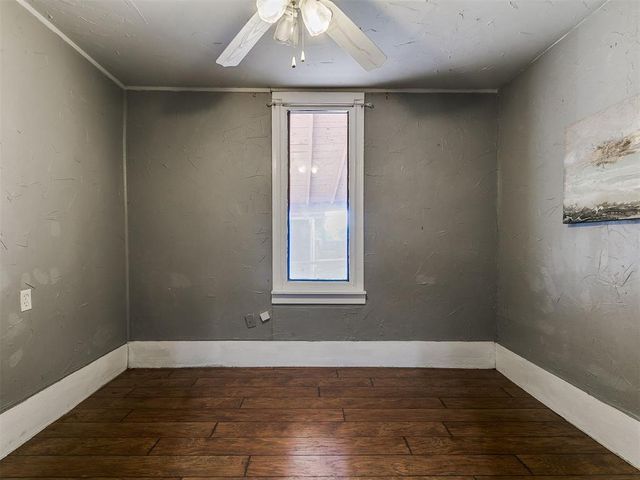 521 N 11th Street, Guthrie, OK 73044