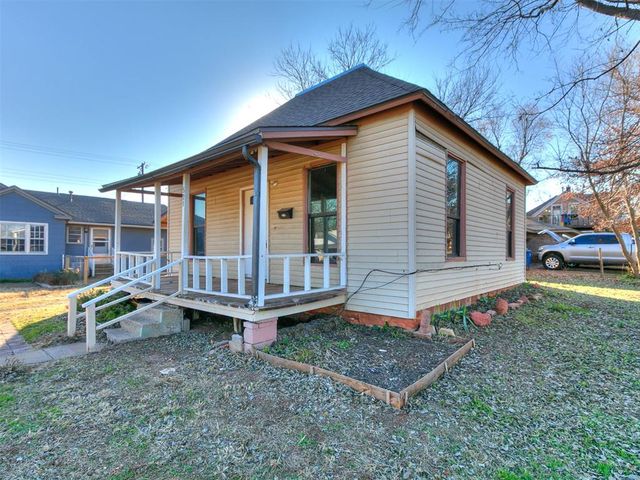 521 N 11th Street, Guthrie, OK 73044