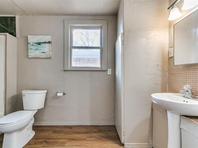 521 N 11th Street, Guthrie, OK 73044