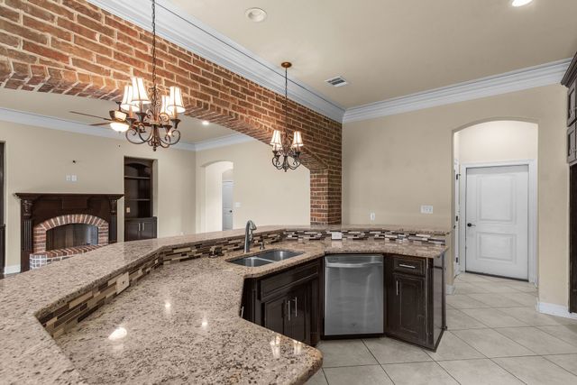 609 Parlange Circle, Shreveport, LA 71115