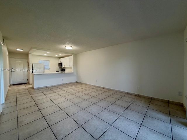 7730 Camino Real F 406 F 406, Miami, FL 33143
