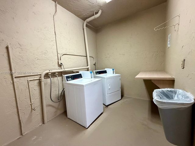 7730 Camino Real F 406 F 406, Miami, FL 33143
