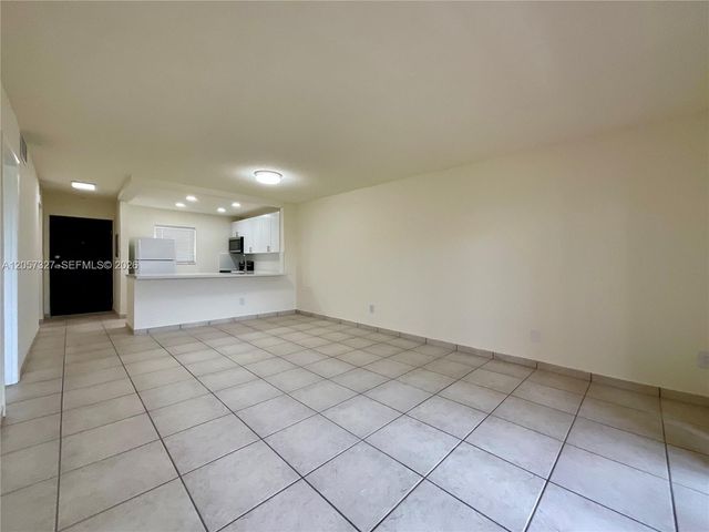 7730 Camino Real F 406 F 406, Miami, FL 33143