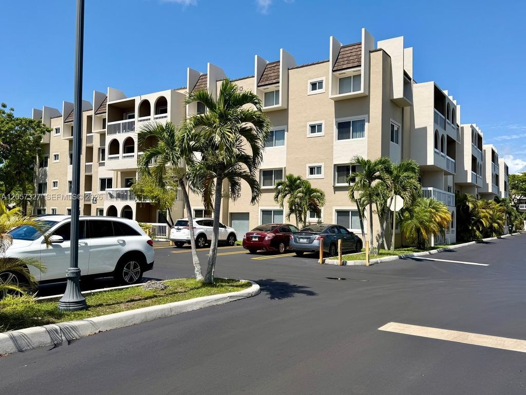 7730 Camino Real F 406 F 406, Miami, FL 33143