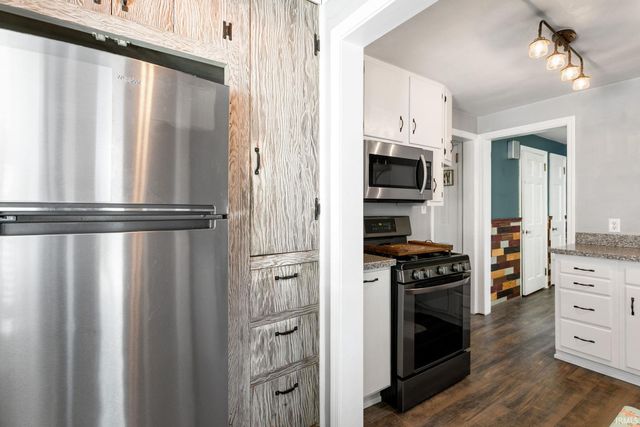 1522 E Ewing Avenue, South Bend, IN 46613