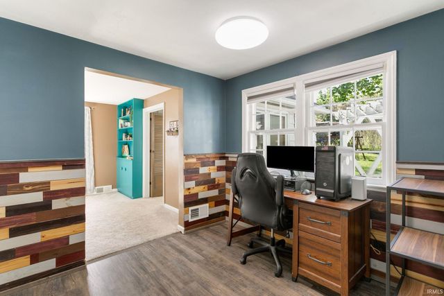 1522 E Ewing Avenue, South Bend, IN 46613