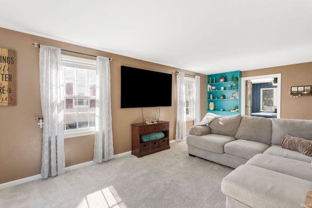 1522 E Ewing Avenue, South Bend, IN 46613