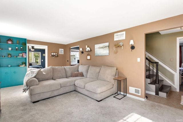 1522 E Ewing Avenue, South Bend, IN 46613