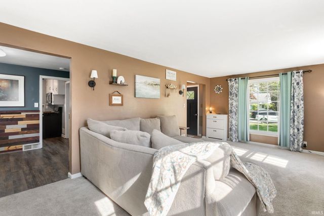 1522 E Ewing Avenue, South Bend, IN 46613