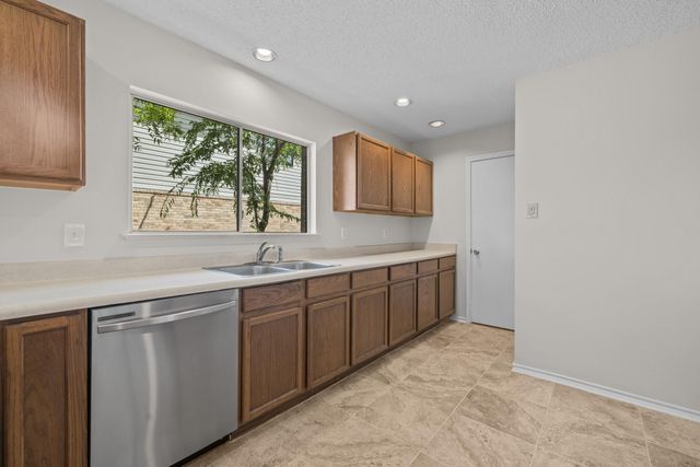 708 Justeford DR, Pflugerville, TX 78660