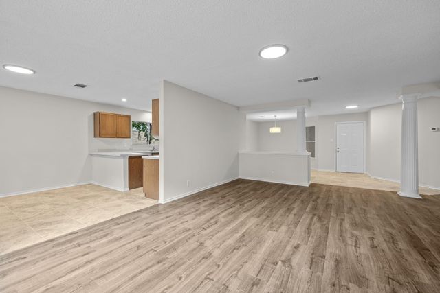 708 Justeford DR, Pflugerville, TX 78660