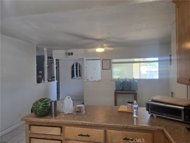 16211 Encina, Victorville, CA 92395