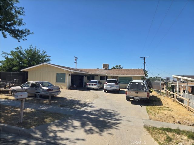 16211 Encina, Victorville, CA 92395