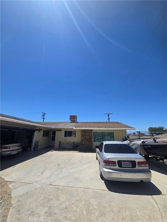16211 Encina, Victorville, CA 92395