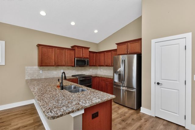 4712 NE Briarwood Drive, Ankeny, IA 50021