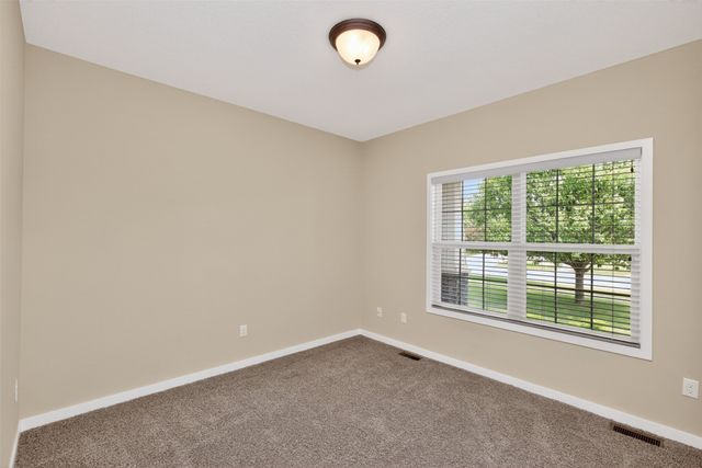 4712 NE Briarwood Drive, Ankeny, IA 50021
