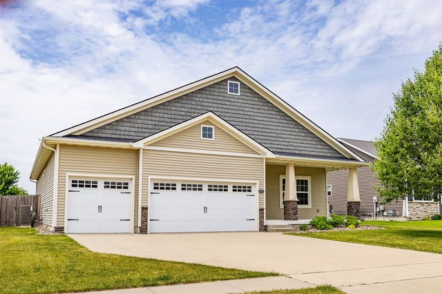 4712 NE Briarwood Drive, Ankeny, IA 50021