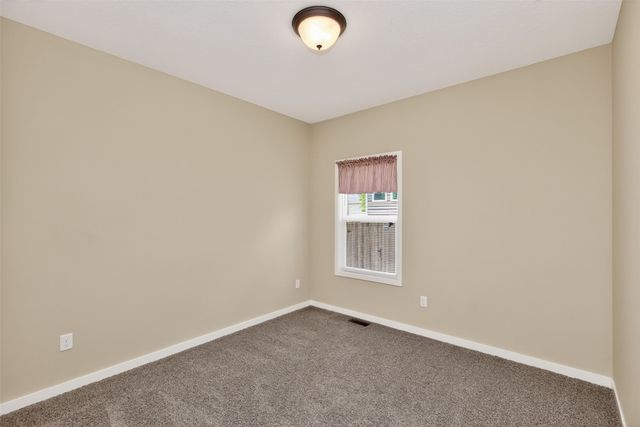 4712 NE Briarwood Drive, Ankeny, IA 50021