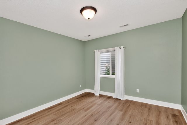 4712 NE Briarwood Drive, Ankeny, IA 50021