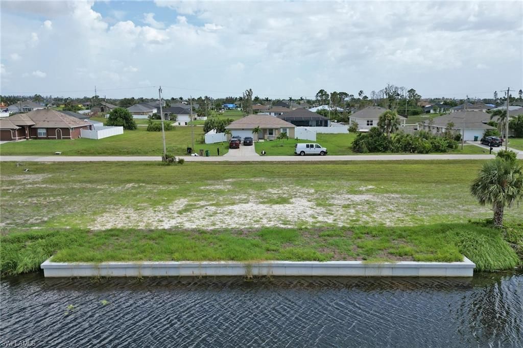 2847 NW 6th ST, CAPE CORAL, FL 33993 — photo 4